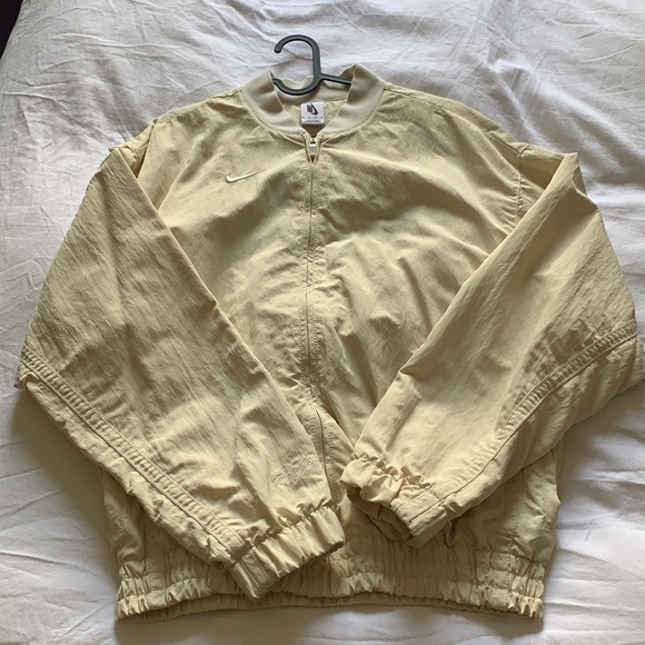 Nike x Fear of God light cream basketball jacket - Picture 7 of 13